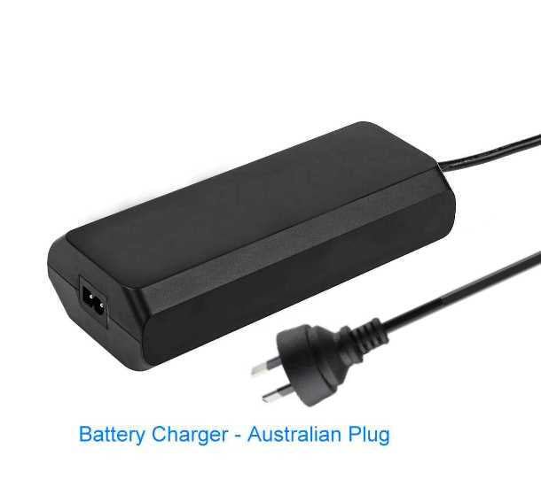 58.8V Charger for 52V Battery - XLR plug  ( 4 Amp )