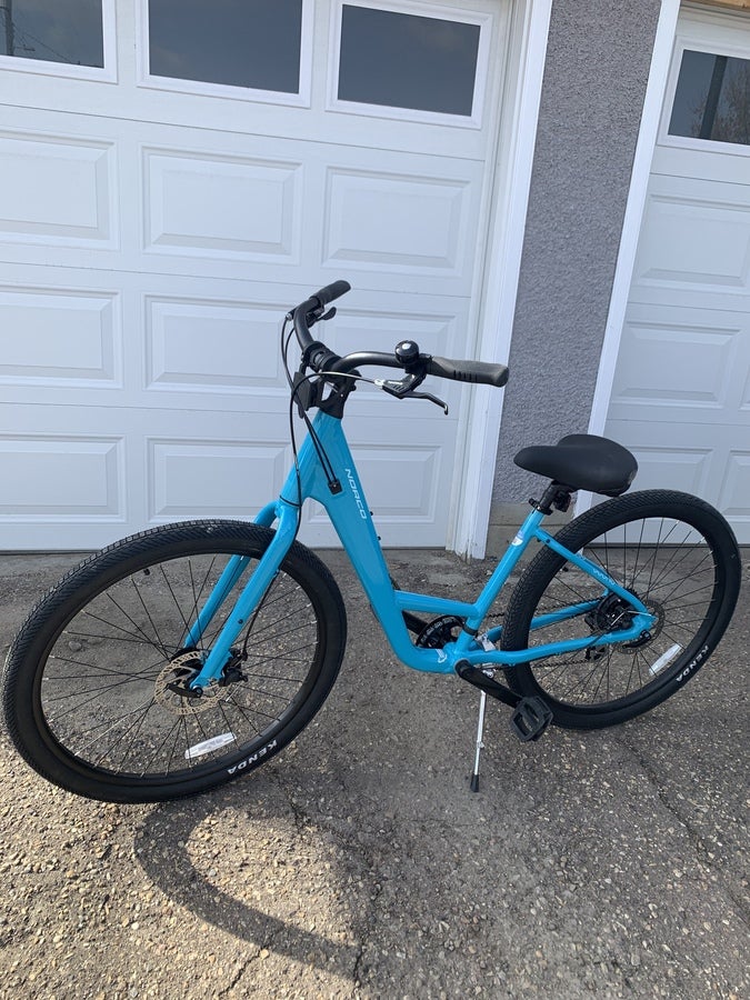 Scene 3 - Electric Hybrid Bike (Turquoise)